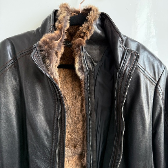 Andrew Marc VTG Black Leather Jacket with Removable Rabbit Fur Vest Lining - Picture 5 of 17